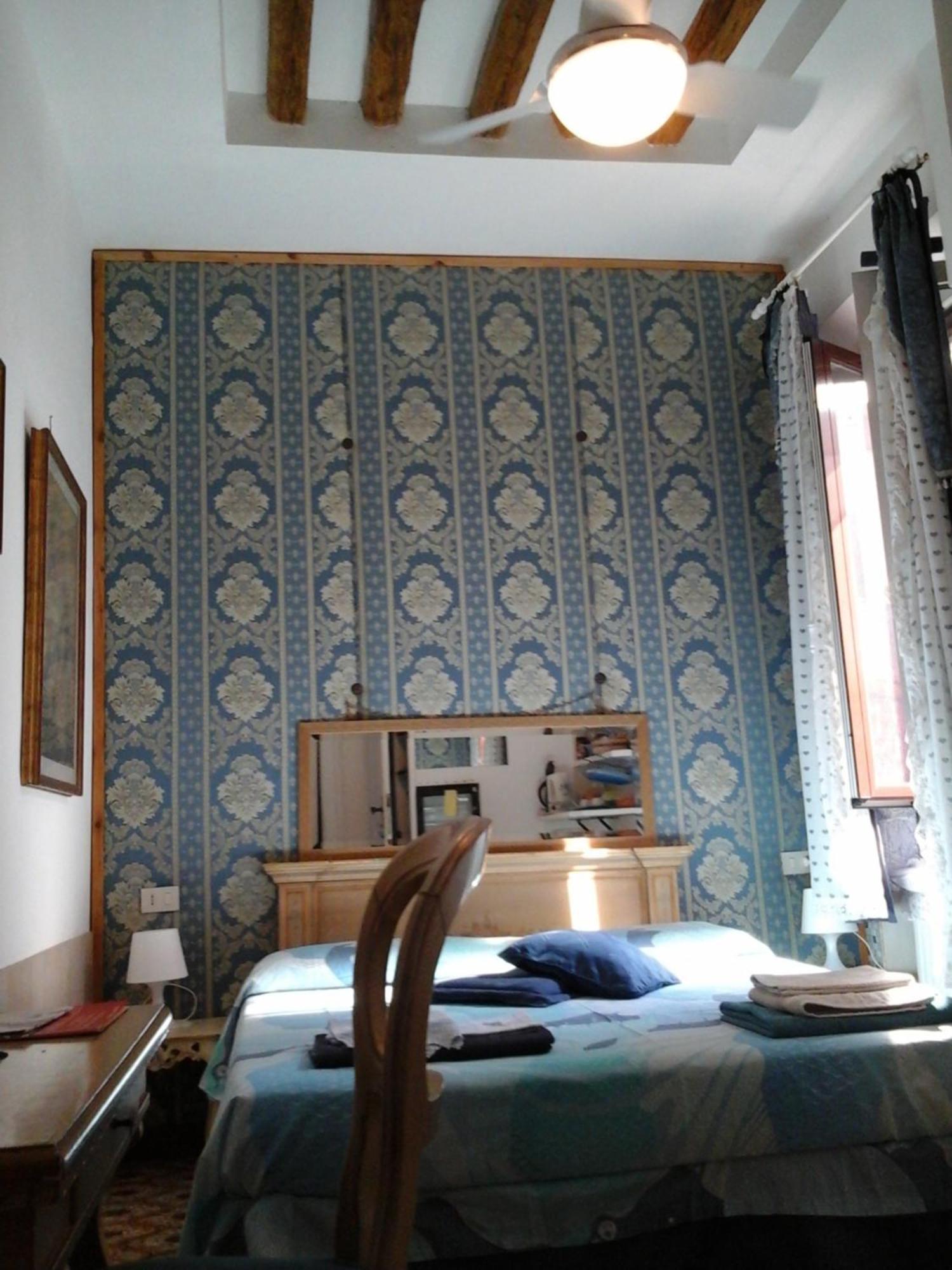Bed and Breakfast Biennale Venedig Zimmer foto
